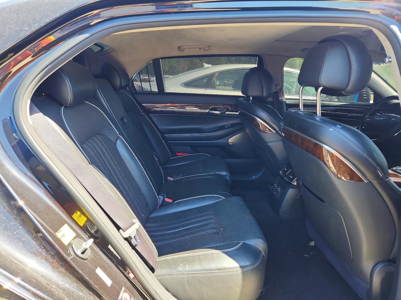 Genesis G90 3.3t Premium
