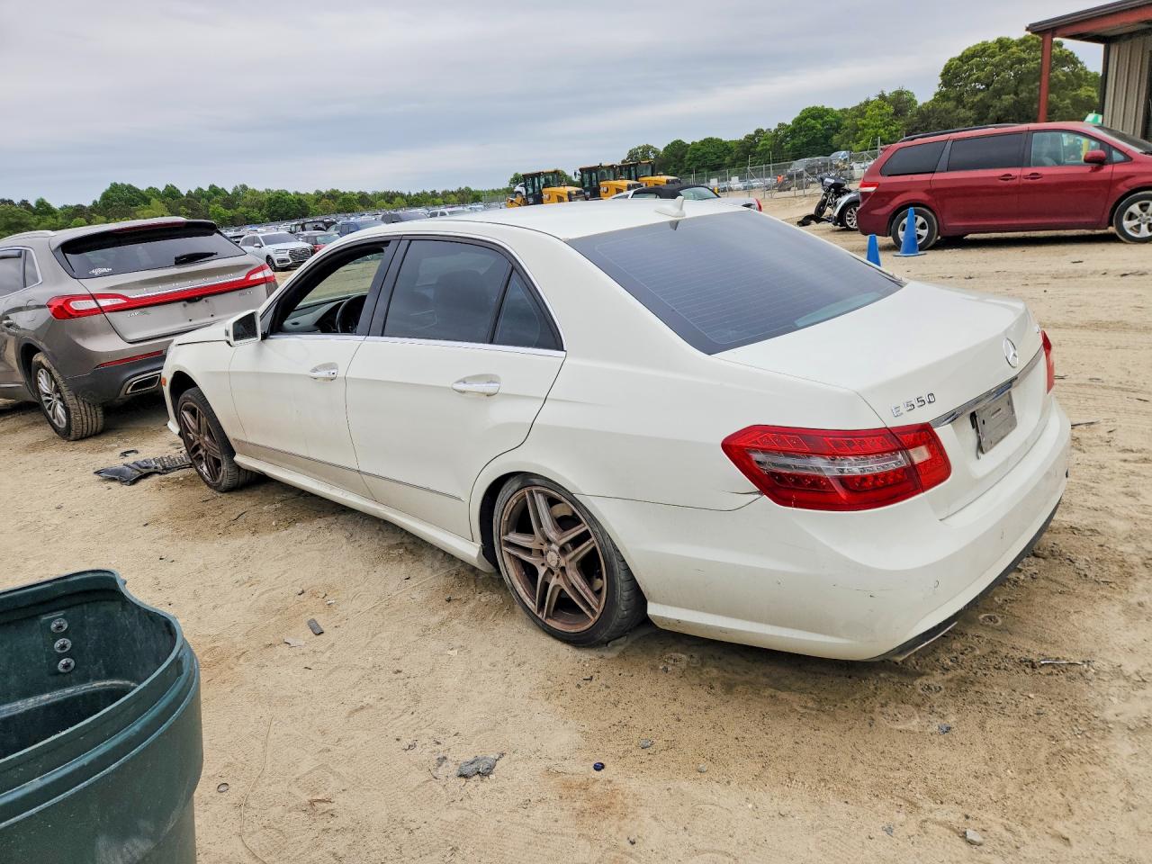 Mercedes-Benz E-Class 550 4matic