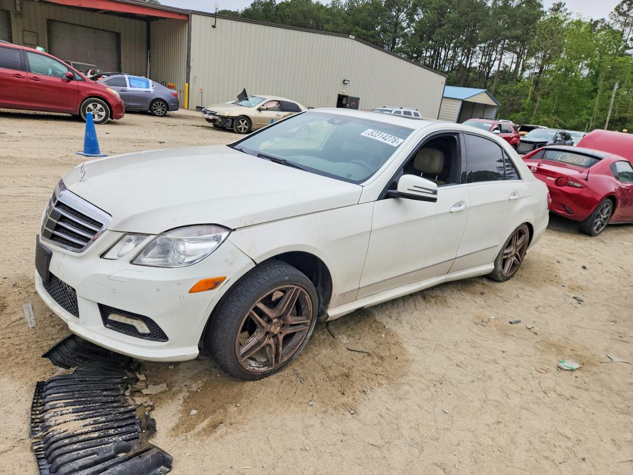Salvage Mercedes-Benz E-Class Image