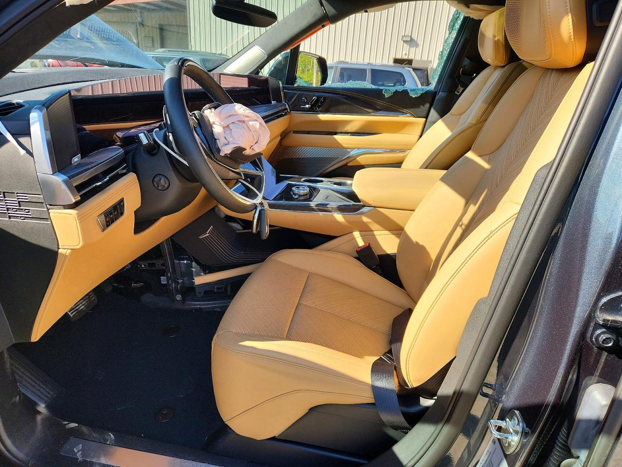 Cadillac Escalade L Sport-2