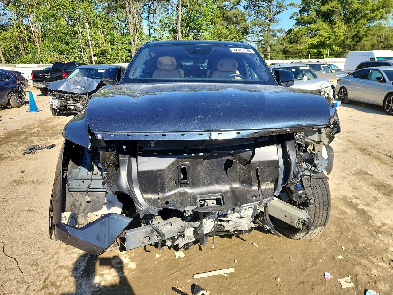 Cadillac Escalade L Sport-2
