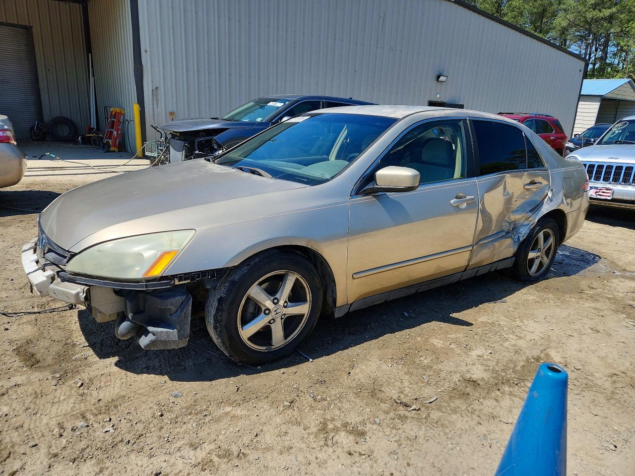 Salvage Honda Accord Image