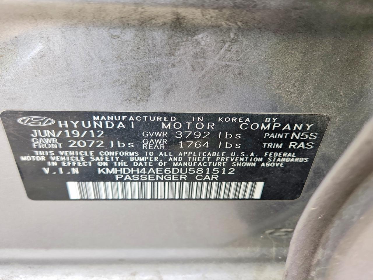 Hyundai ELANTRA