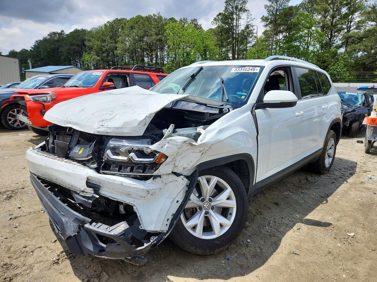 Salvage Volkswagen Atlas Image