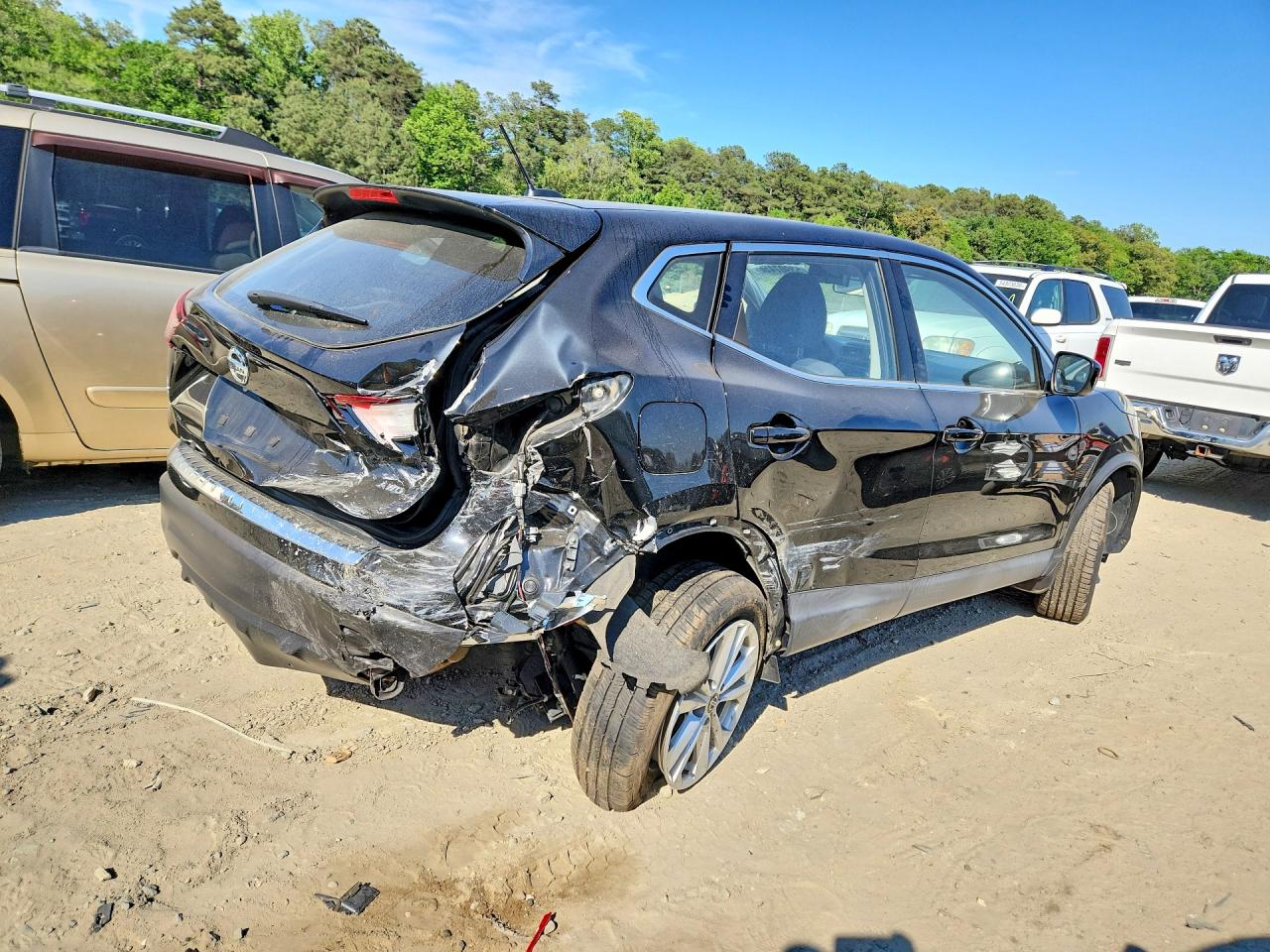 Nissan Rogue S