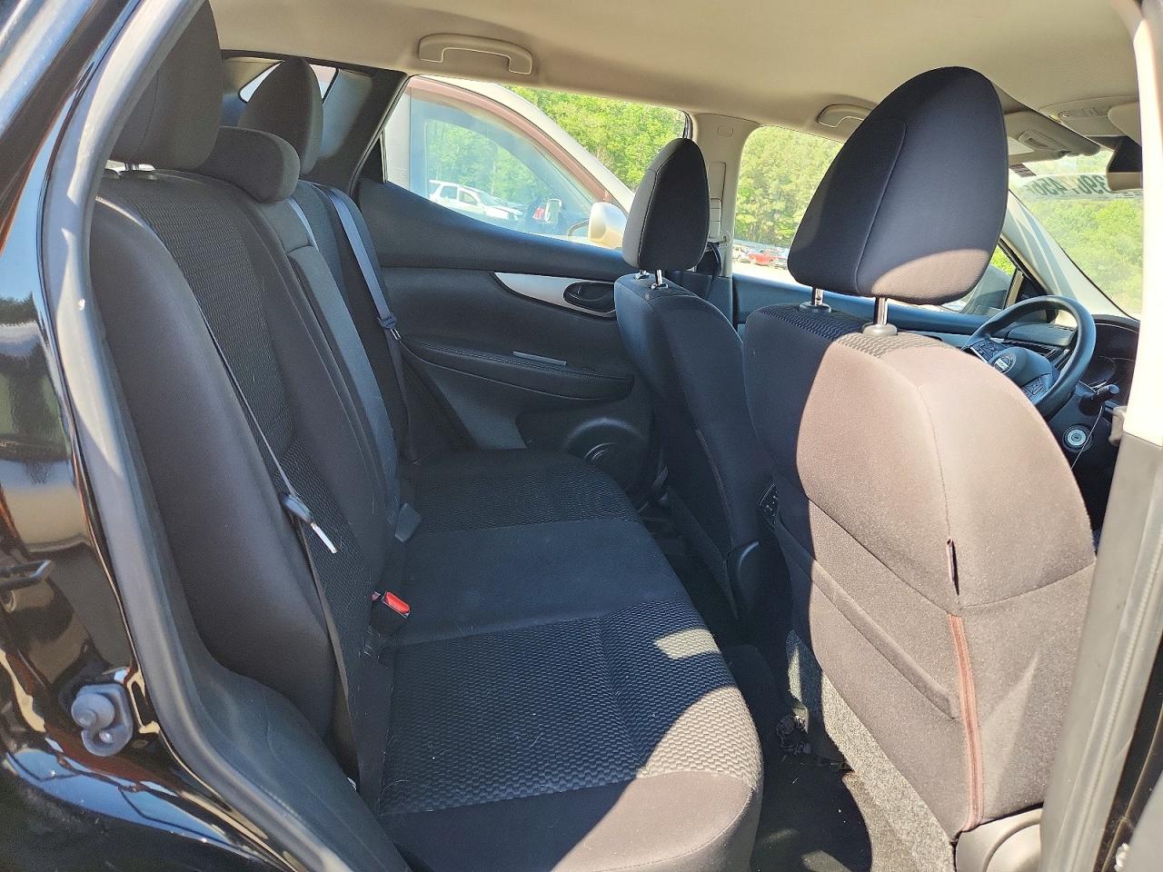 Nissan Rogue S
