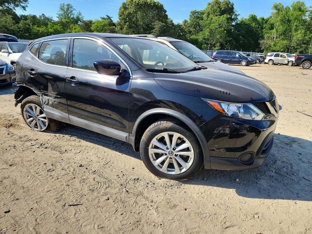 Nissan Rogue S