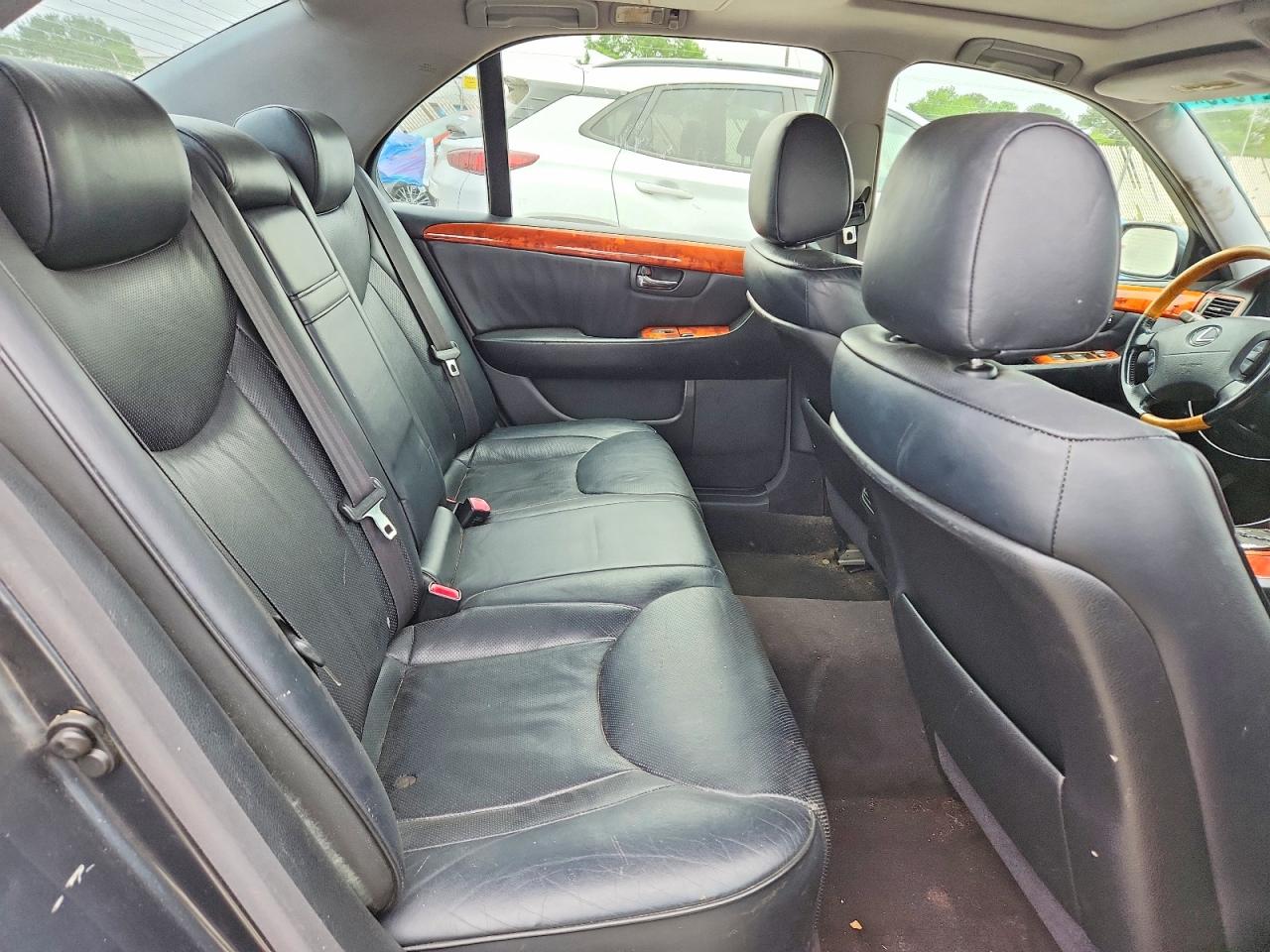 Lexus LS 430