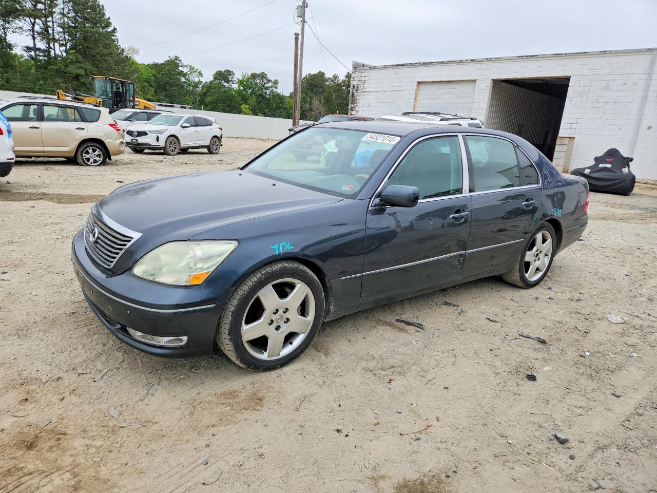 Salvage Lexus LS Image