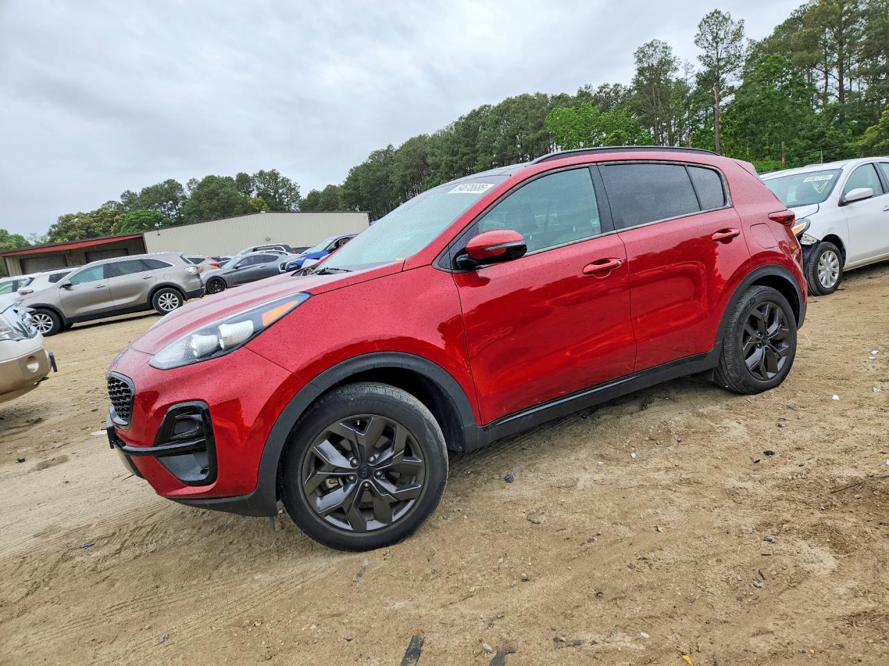 Salvage Kia Sportage Image