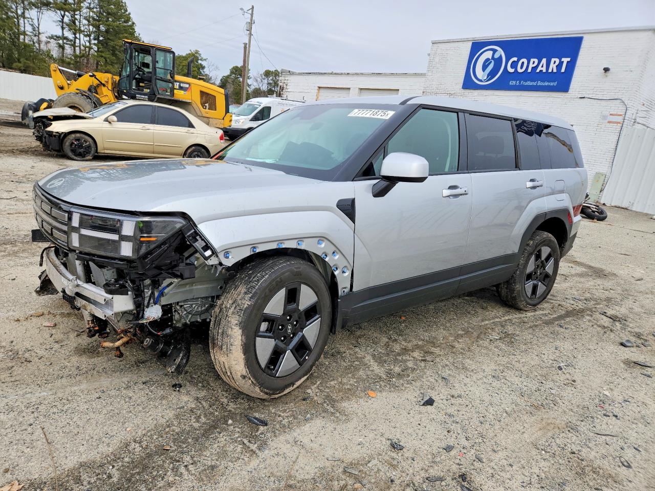 Salvage Hyundai SANTA FE Image