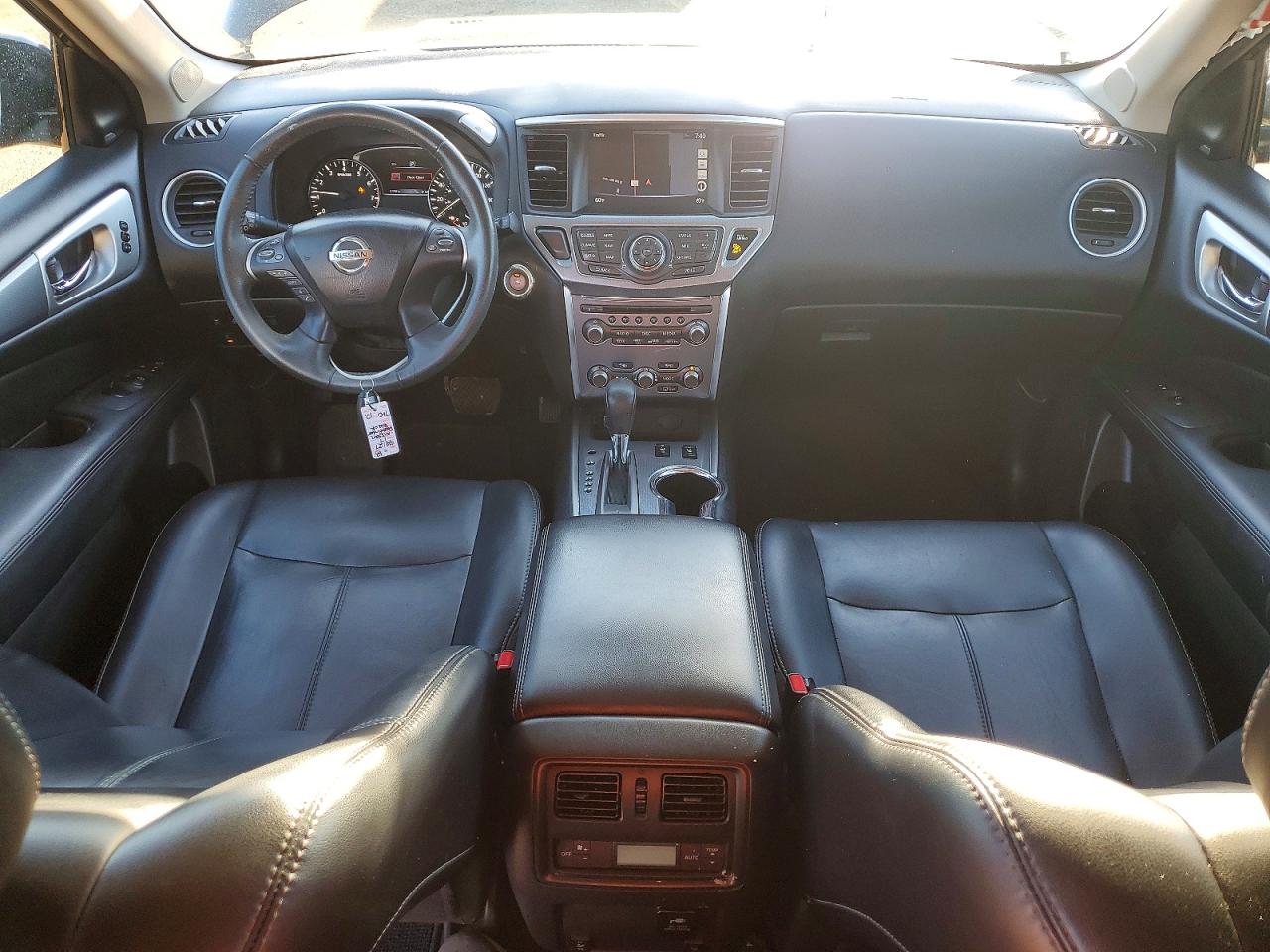 Nissan Pathfinder Sl