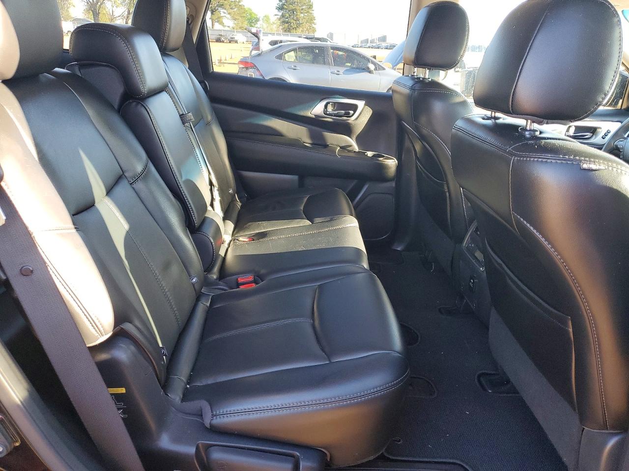 Nissan Pathfinder Sl