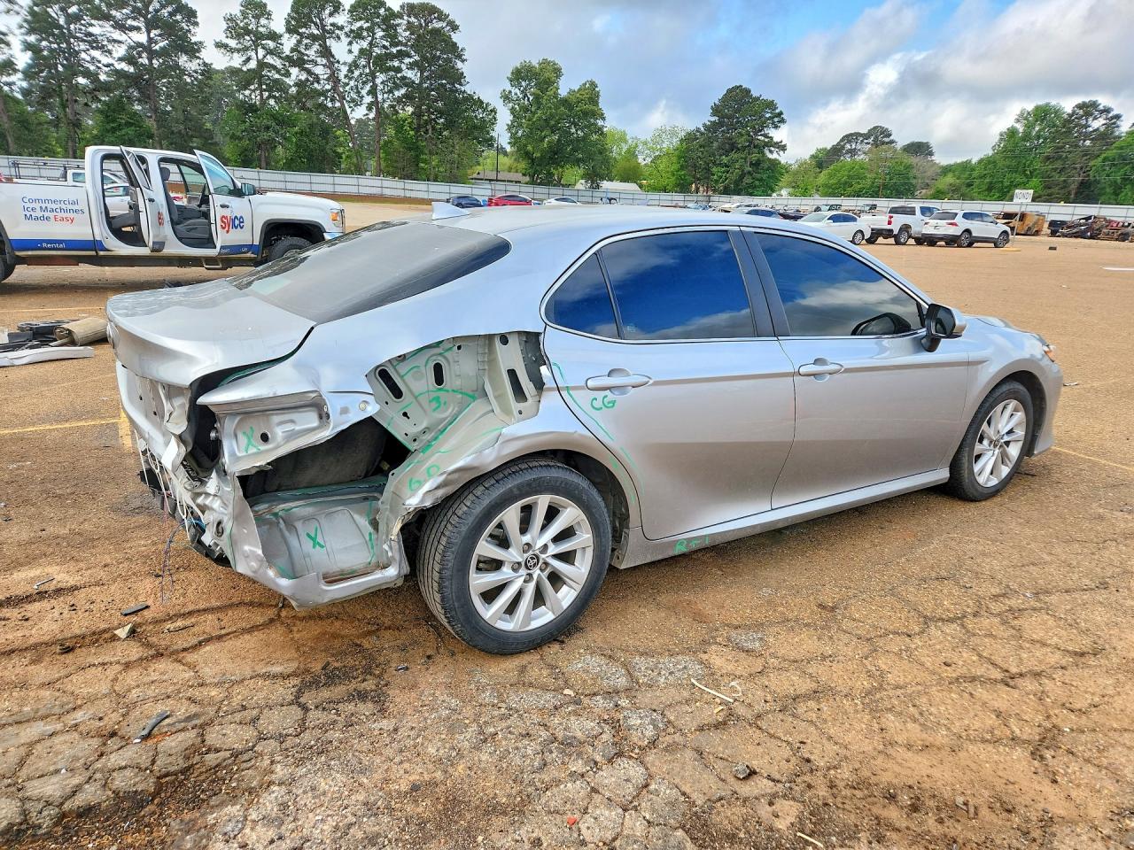 Toyota Camry Le