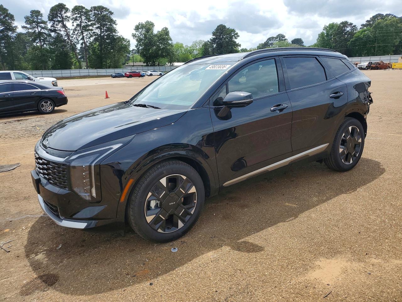 Salvage Kia Sportage Image