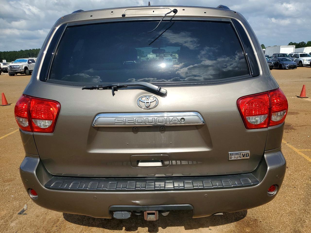 Toyota Sequoia Limited