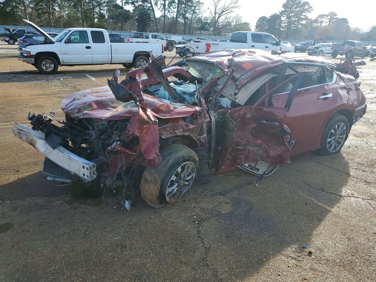 Salvage Nissan Altima Image