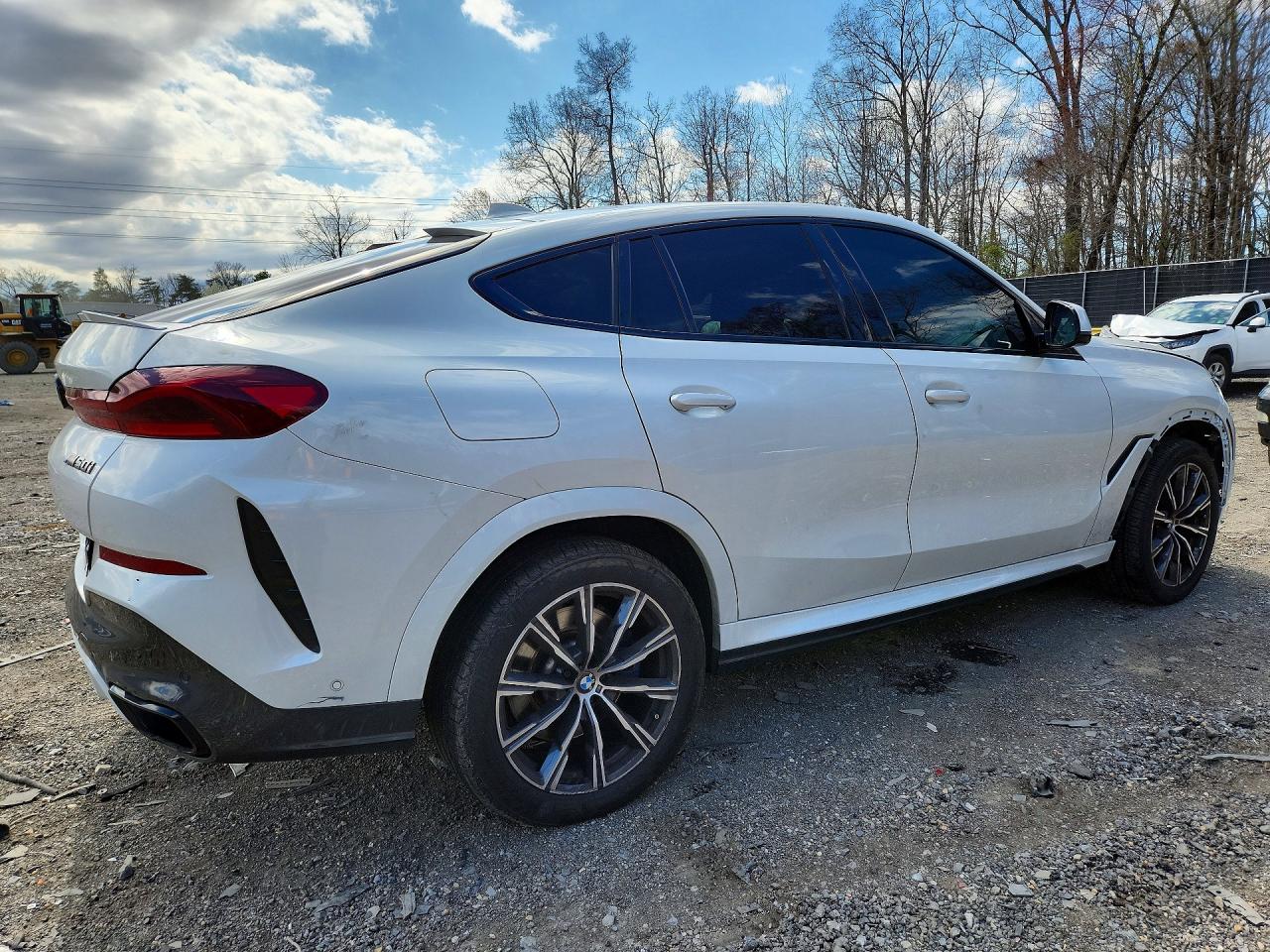 BMW X Series M50i