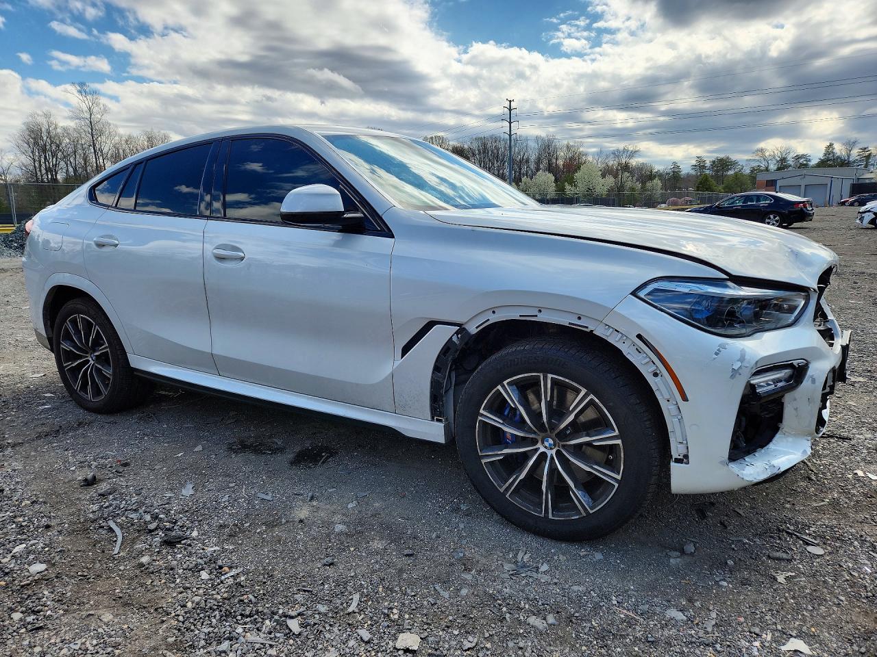 BMW X Series M50i