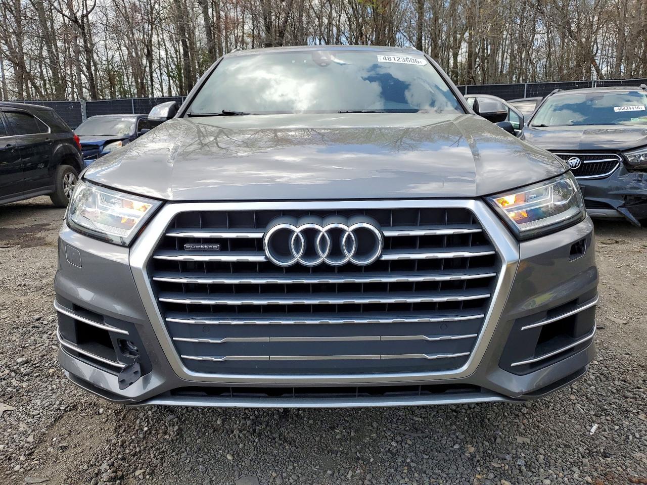 Audi Q7 Premium Plus