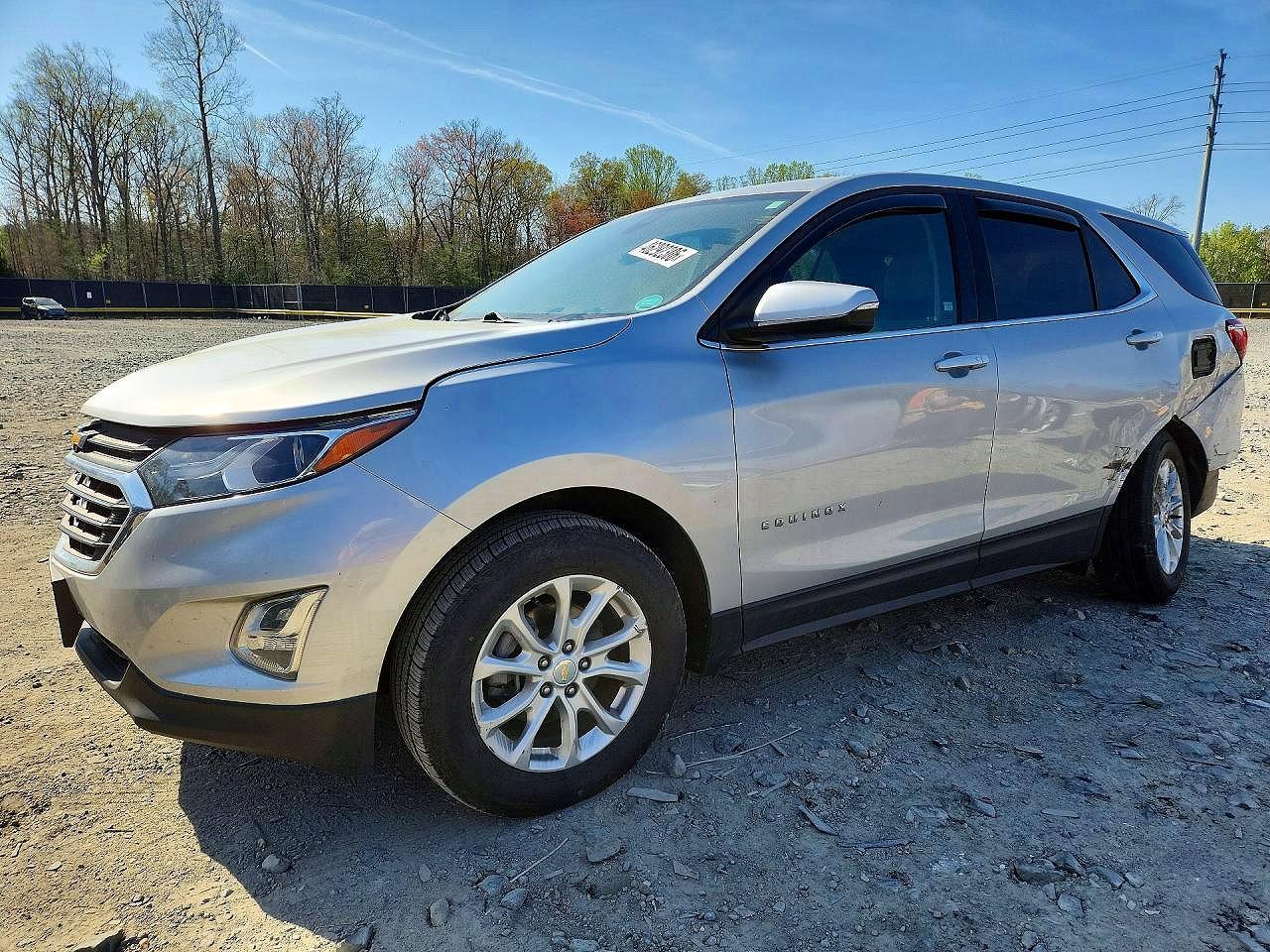 Salvage Chevrolet Equinox Image