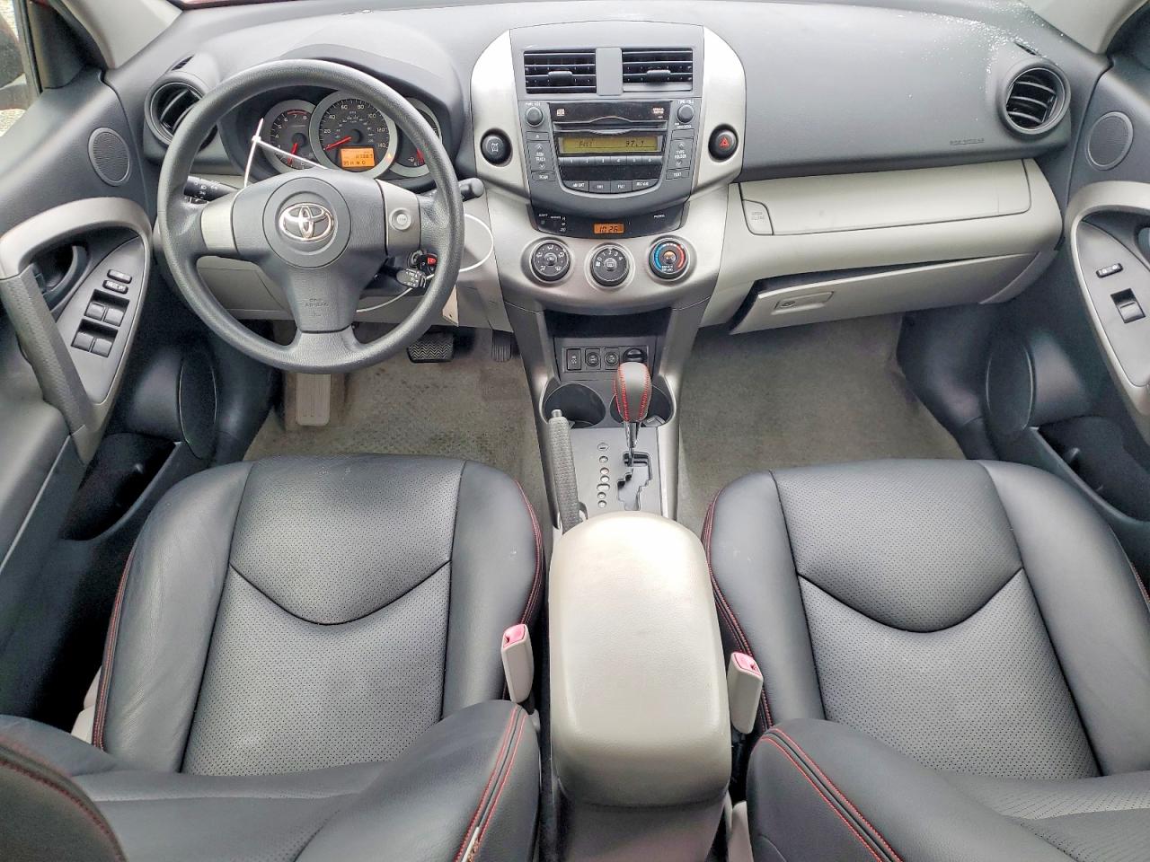Toyota RAV4 Base