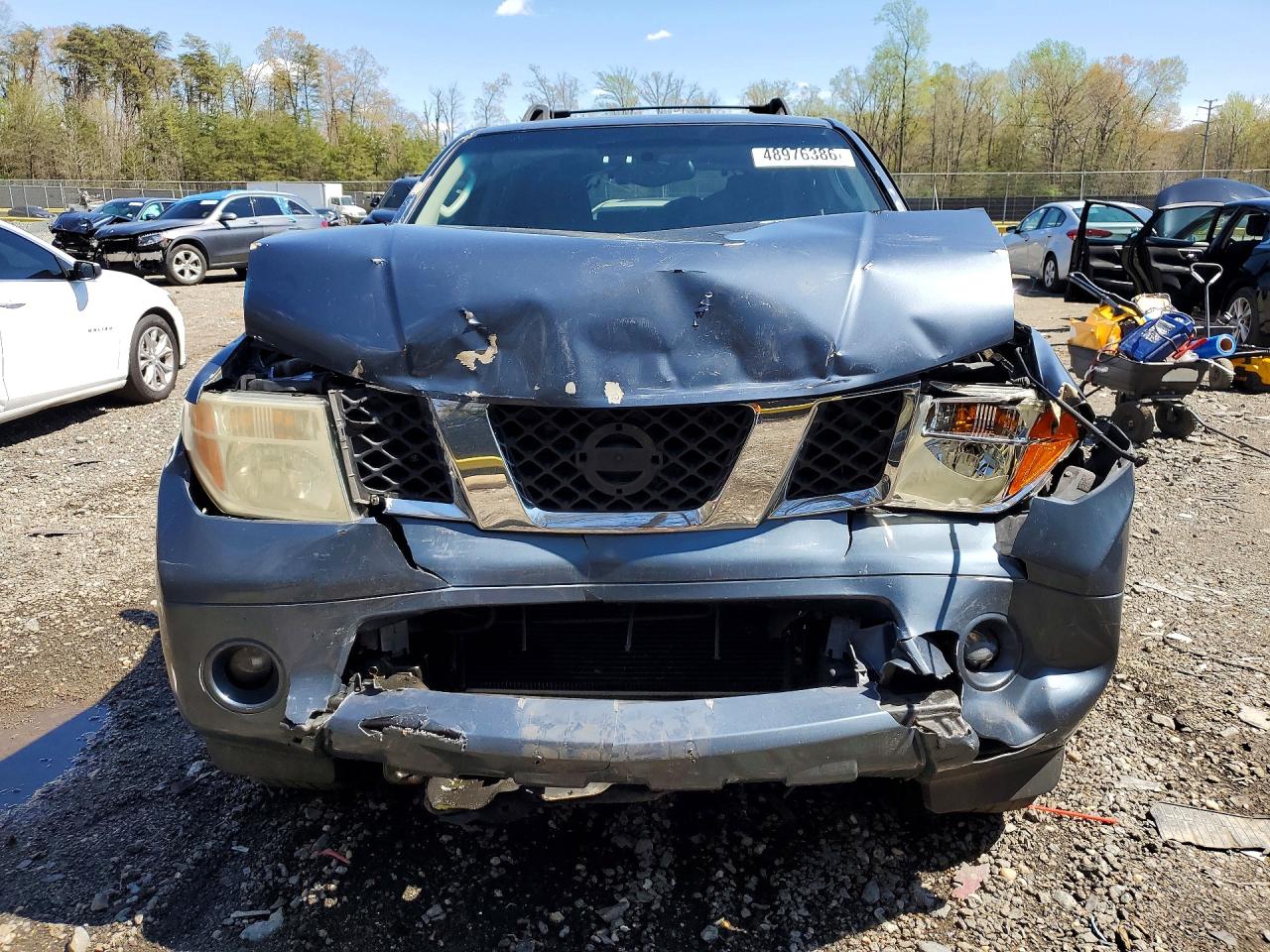 Nissan Pathfinder Xe