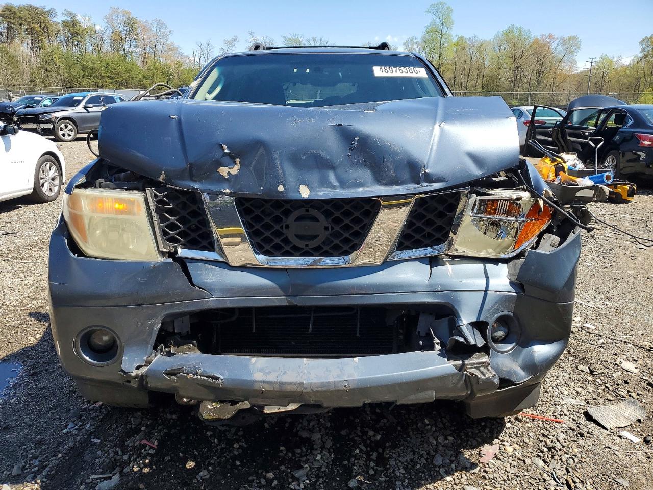 Nissan Pathfinder Xe