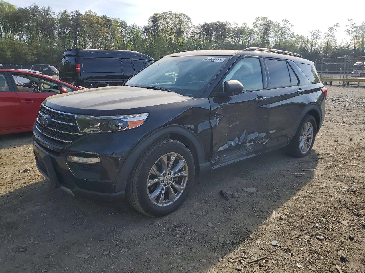 Salvage Ford Explorer Image