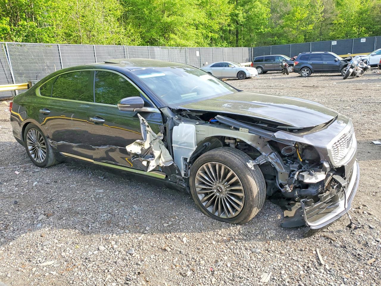 Kia K900 Luxury