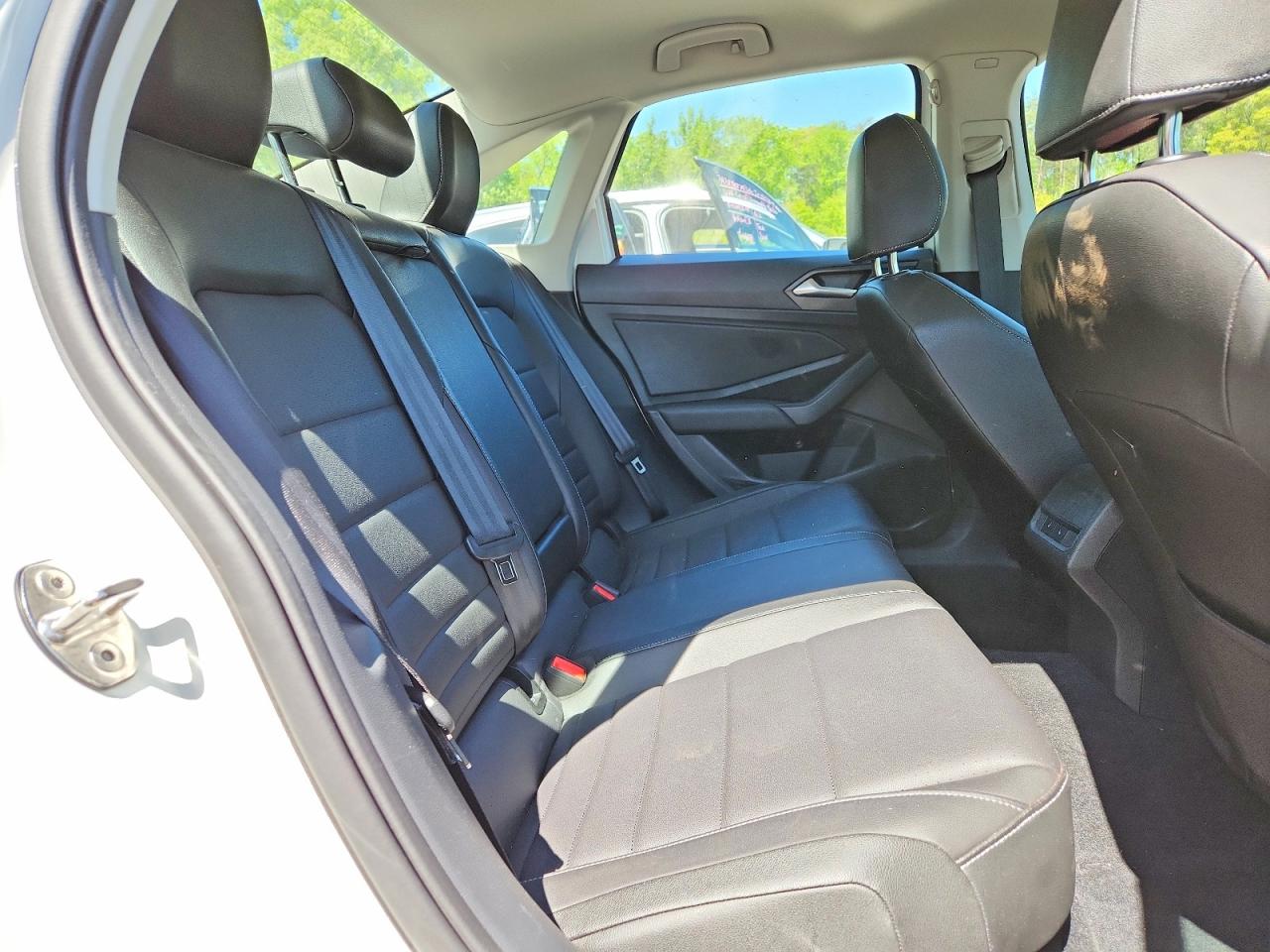 Volkswagen Jetta S