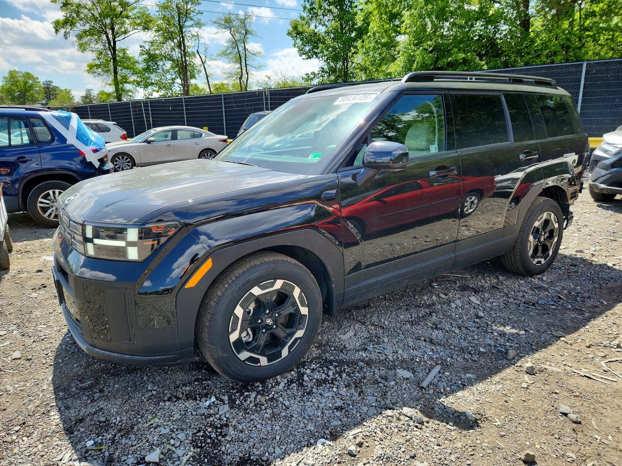 Salvage Hyundai SANTA FE Image