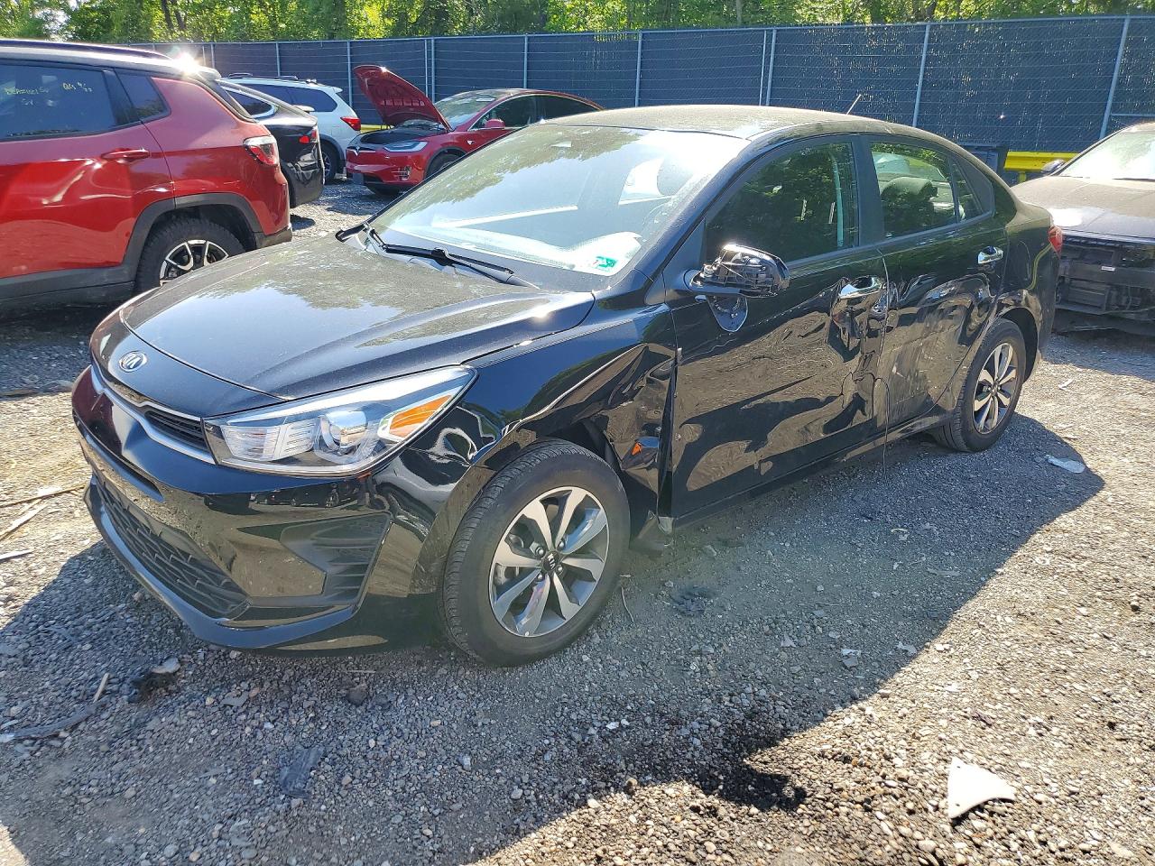 Salvage Kia Rio Image