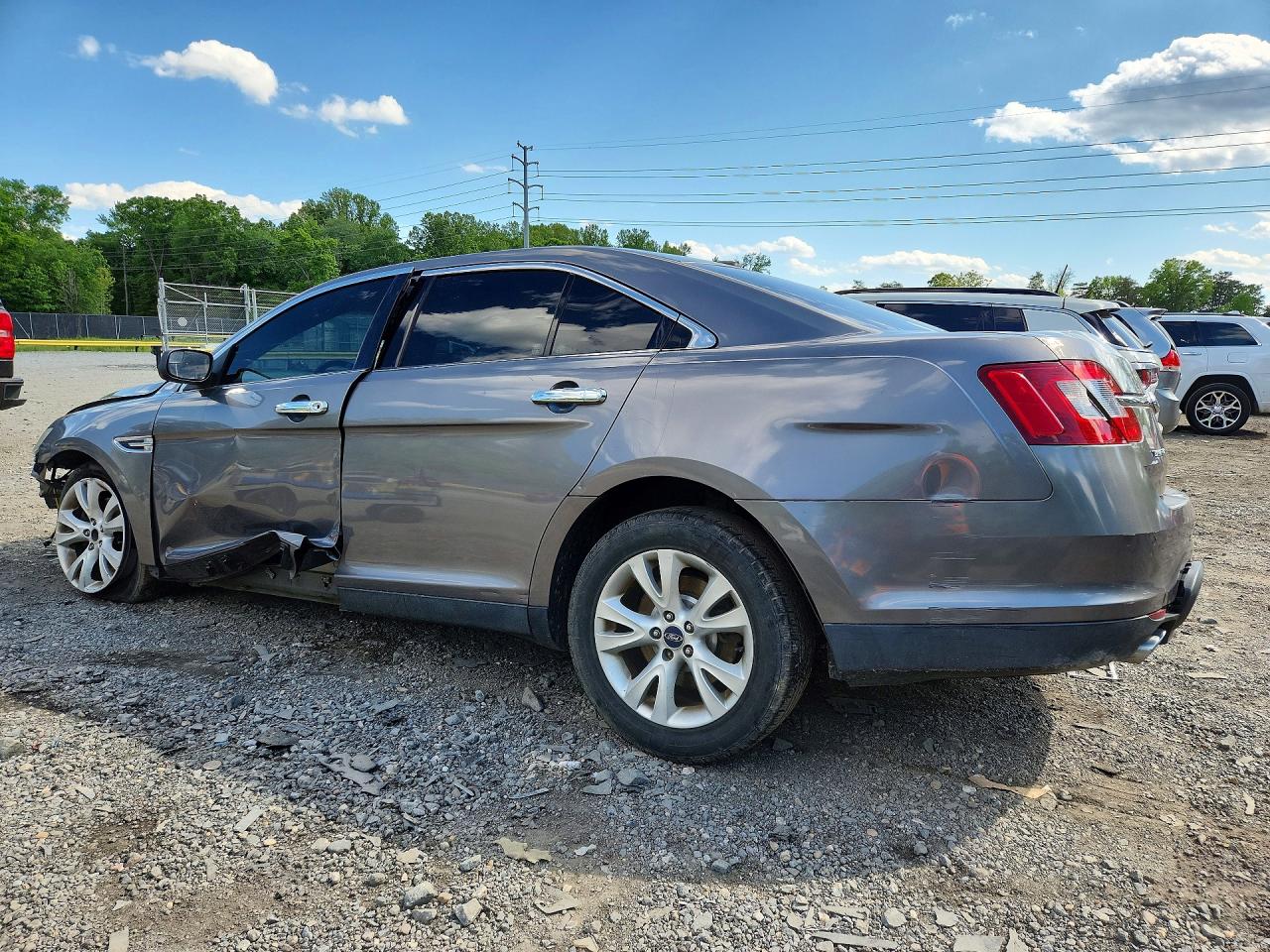 Ford Taurus Sel