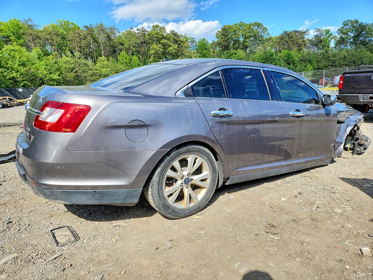 Ford Taurus Sel