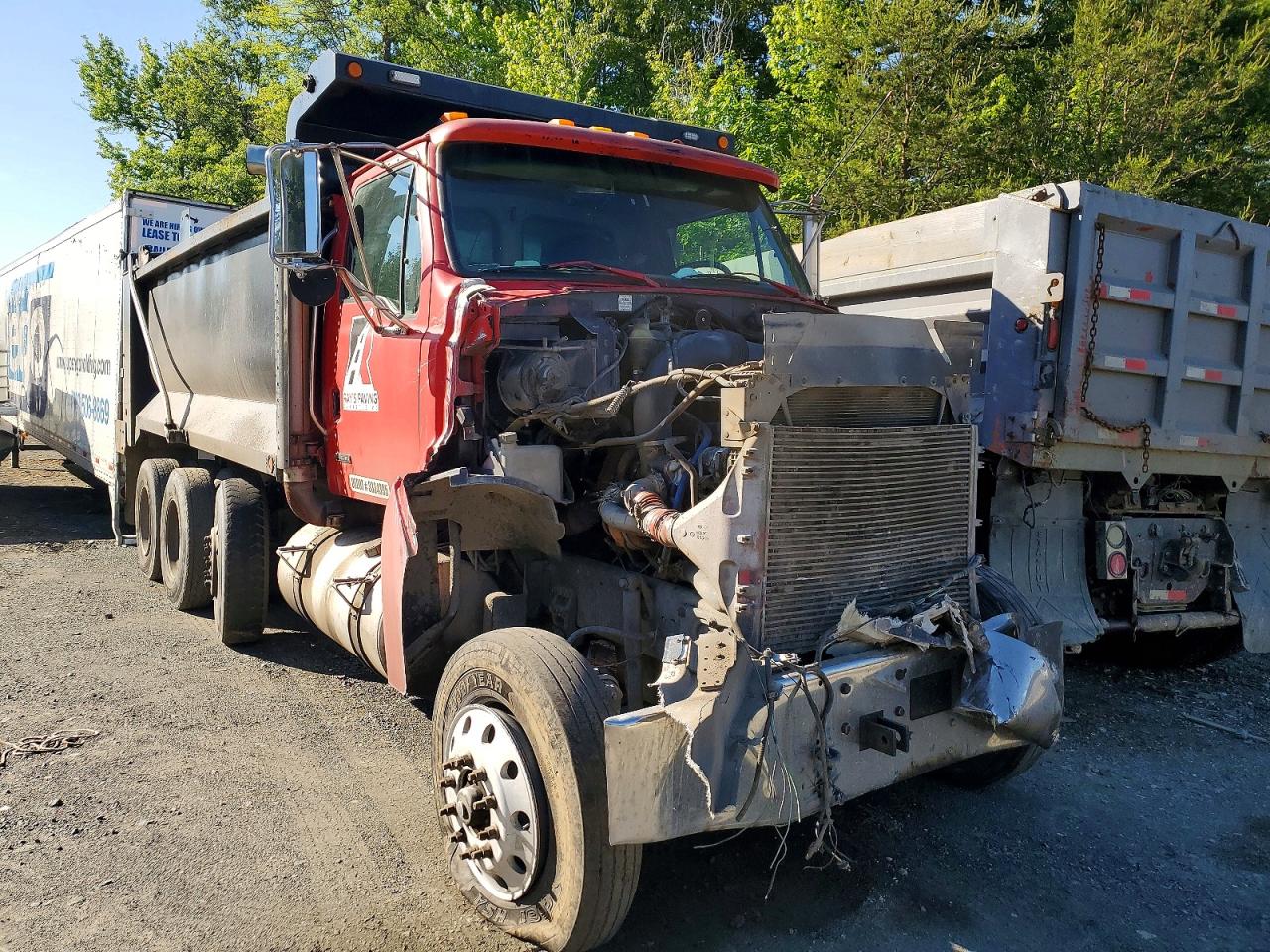 Sterling Truck L9500