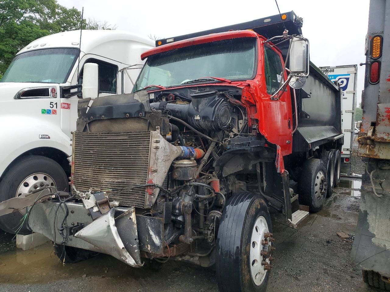 Sterling Truck L9500
