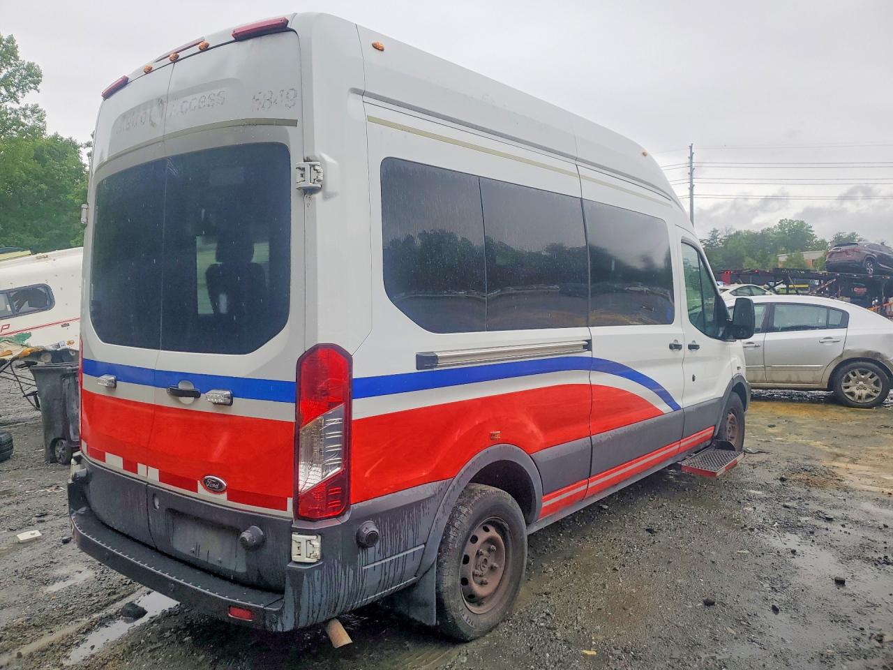 Ford Transit T-350