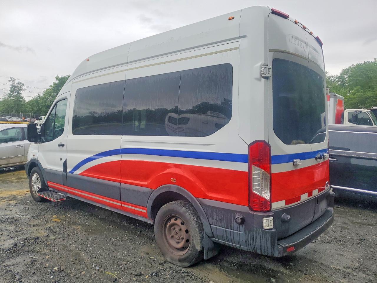 Ford Transit T-350