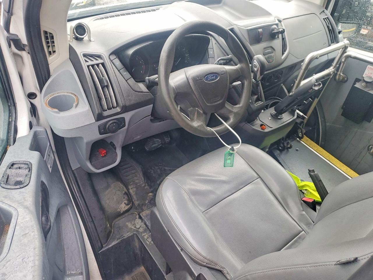 Ford Transit T-350