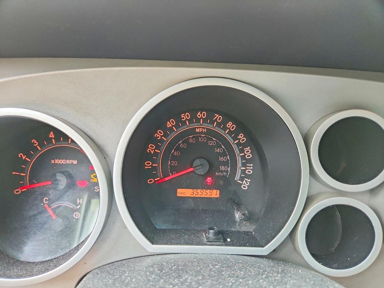 Toyota Tundra Sr5