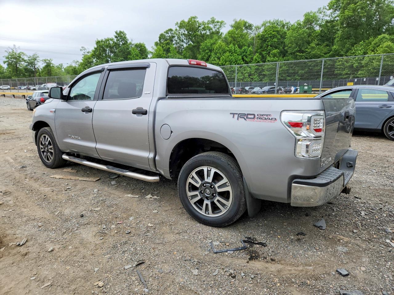 Toyota Tundra Sr5