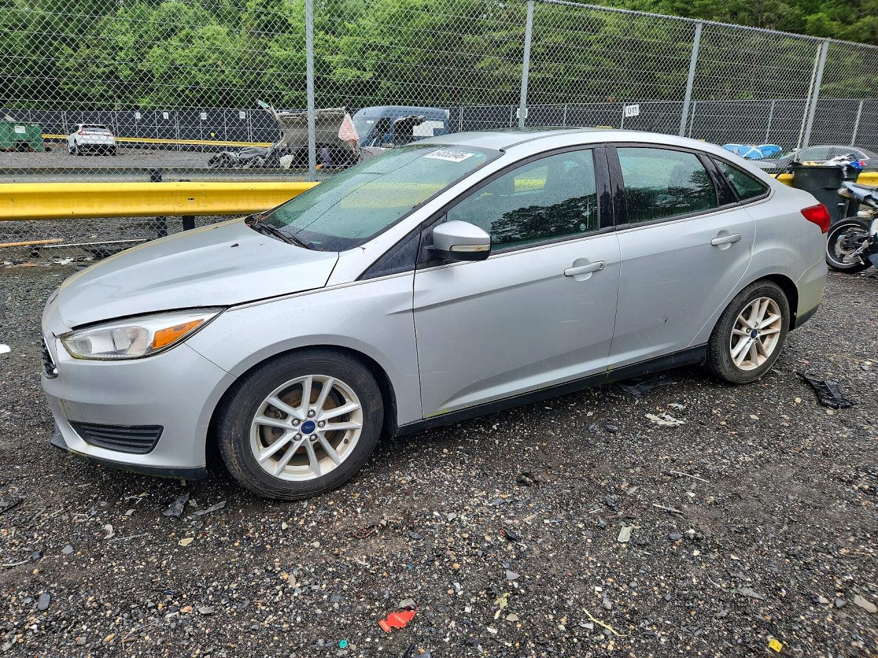 Salvage Ford Focus Image