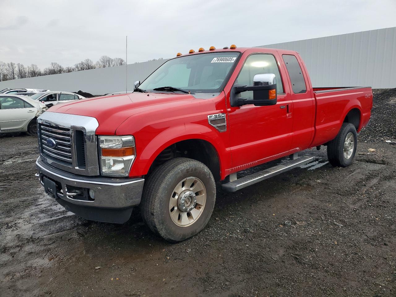 Salvage Ford F-350 Image