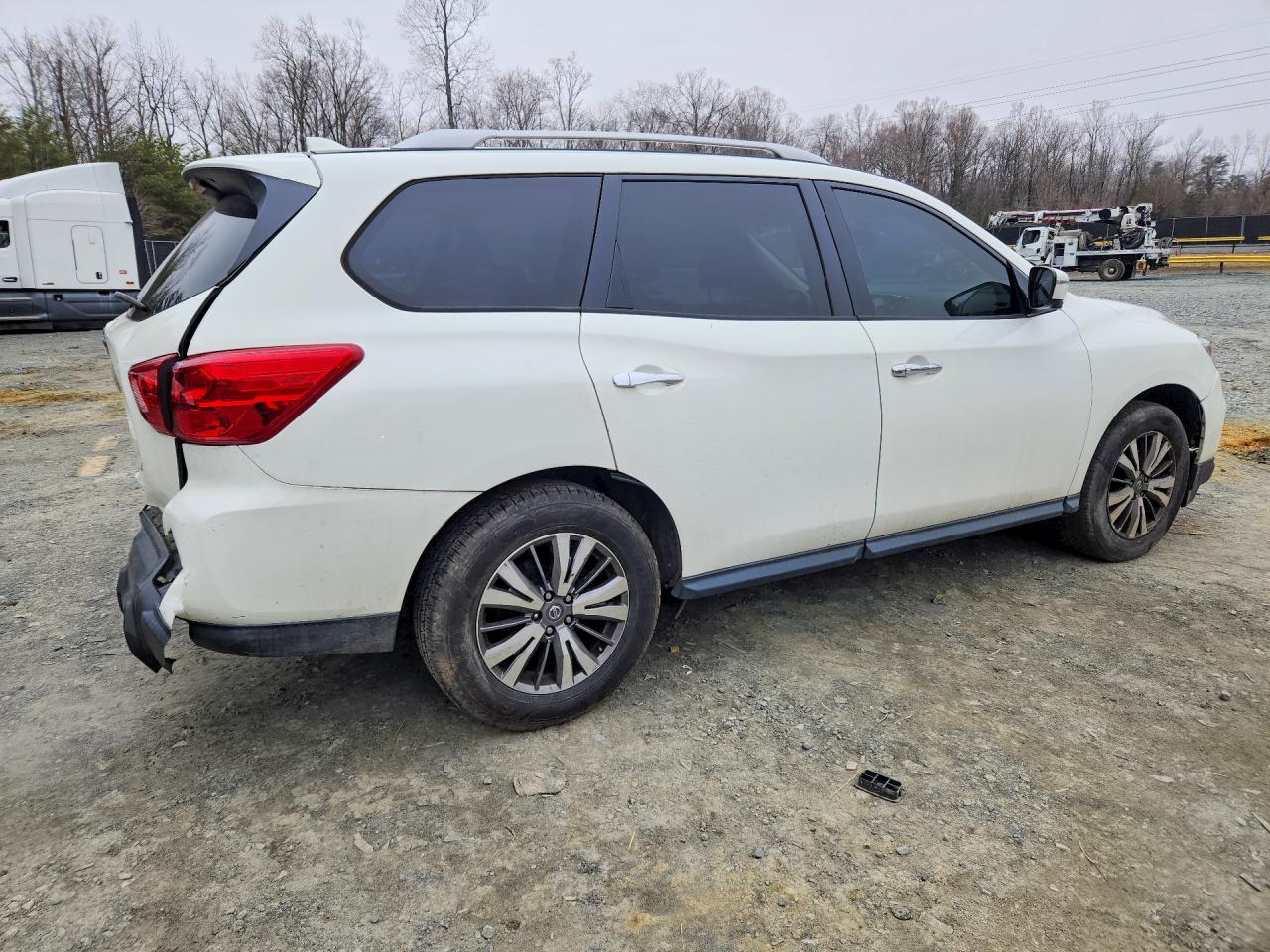 Nissan Pathfinder Sl