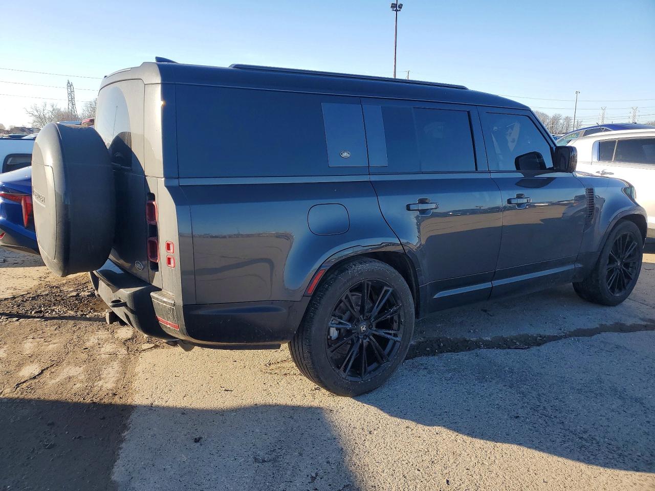 Land Rover Defender 130 X-dynamic Se