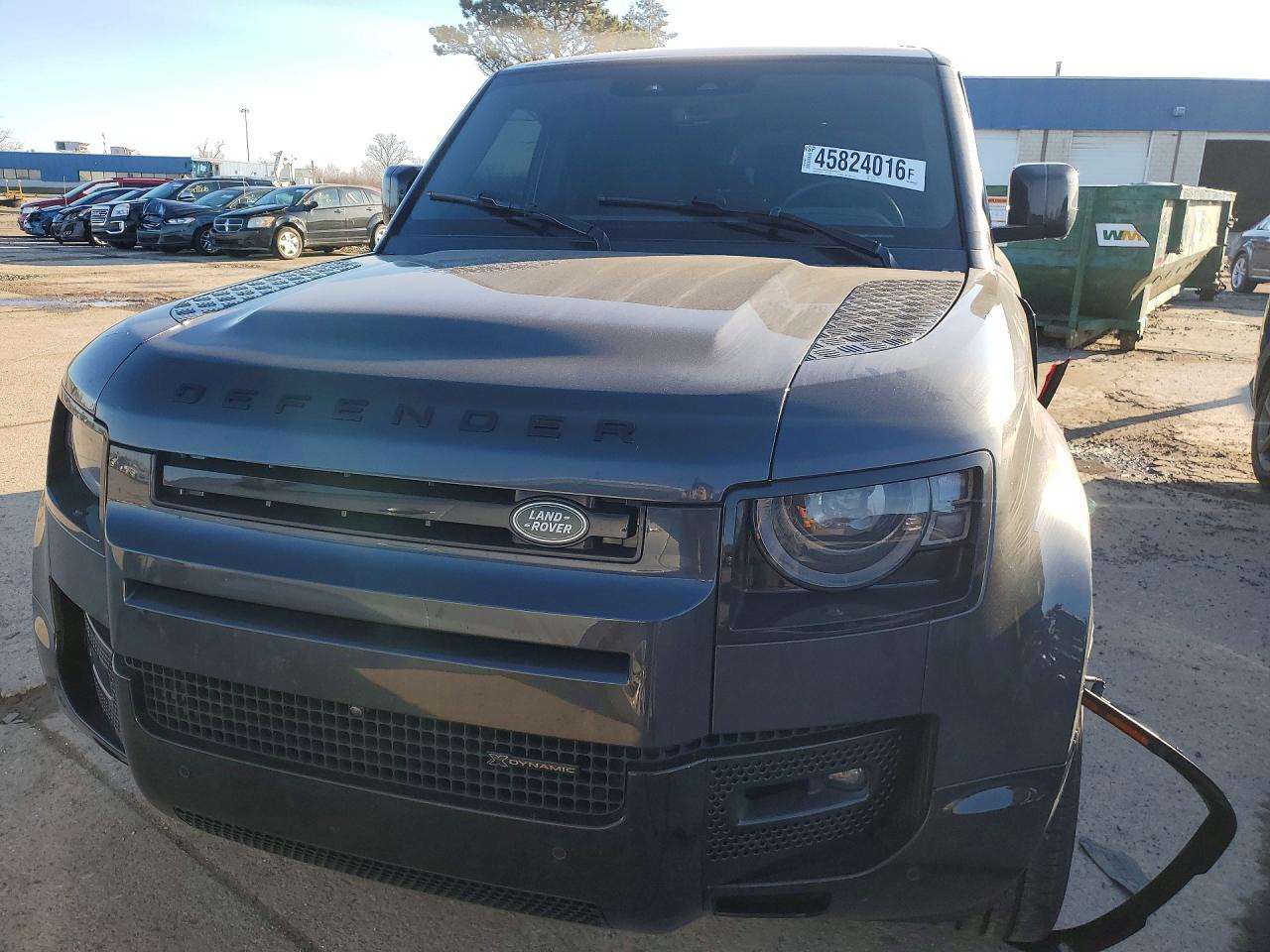 Land Rover Defender 130 X-dynamic Se