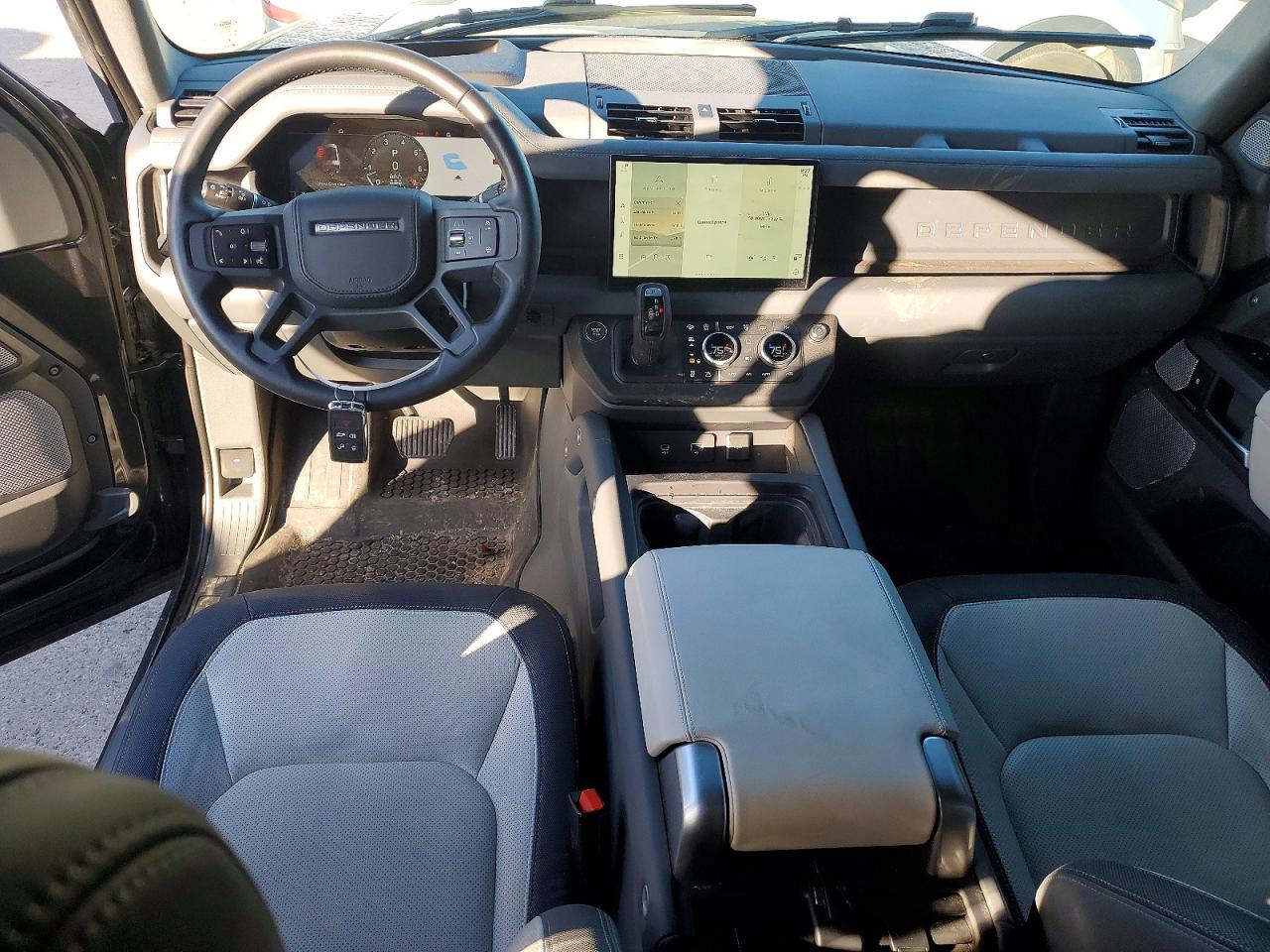 Land Rover Defender 130 X-dynamic Se