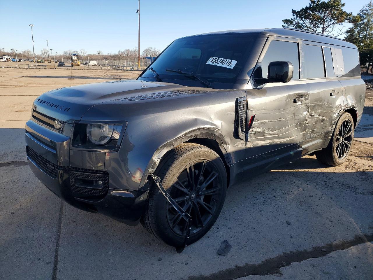 Salvage Land Rover Defender Image