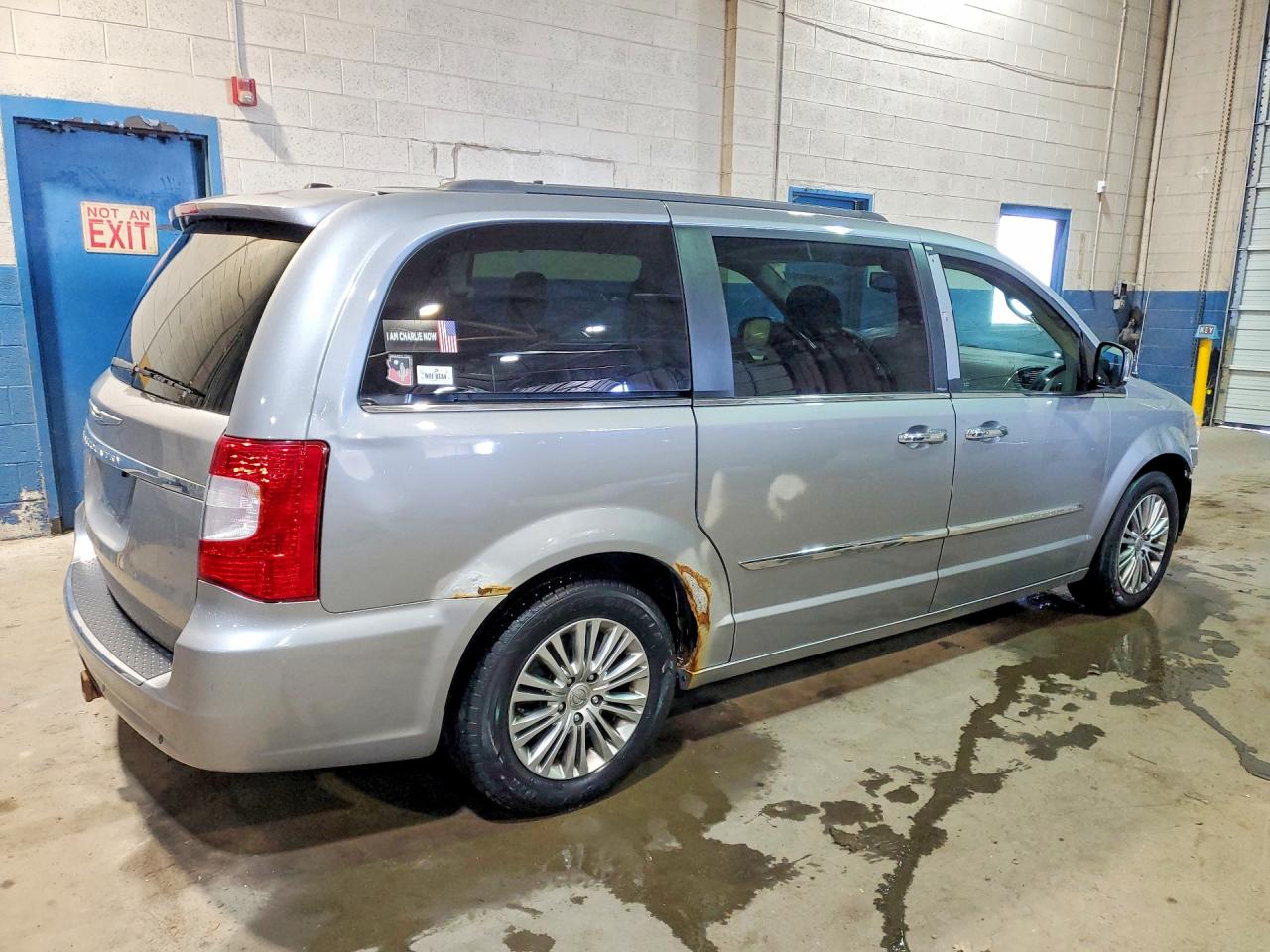 Chrysler Minivan Touring L